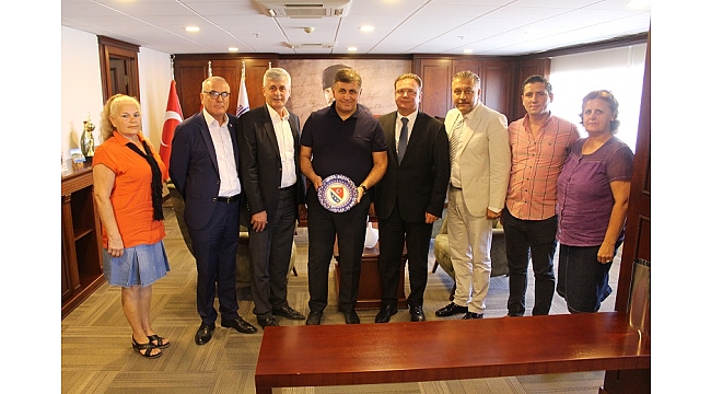 İzmir Bosna Sancak Derneği’nden Tugay’a hayırlı olsun ziyareti
