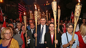 Binlerce Karşıyakalı tek ses tek yürek oldu