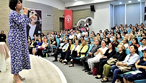 Neptün Soyer Bornovalı Kadınlarla buluştu