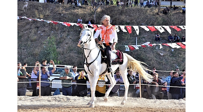 Rahvan atlar Cumhuriyet için koştu
