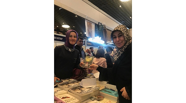 Yazarımız Ravza Zeybek'e Büyük İlgi