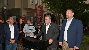Aşık Mahzuni Şerif’in Büstü Çiğli'de Açıldı