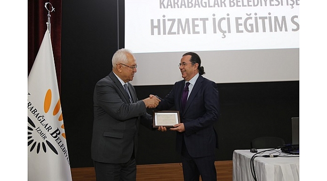 Karabağlar Belediyesi’nde hizmet odaklı eğitim