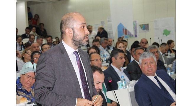 Taştan, “ESHOT’un vizyonuna tek cümle eklenmiş”