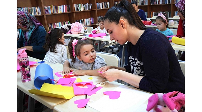 Bayraklı’da herkes için kütüphane