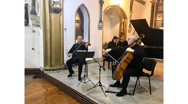 Buca’da büyüleyen konser