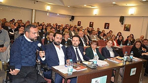 Ahmet Uğur Baran'dan Karşıyakalılar adına çarpıcı sorular