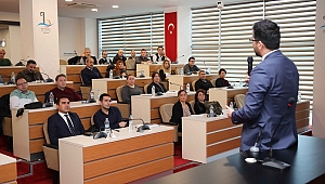 Bayraklı Belediyesi’nden memurlara ihale eğitimi