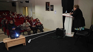 Bayraklı’da ailelere iletişim semineri