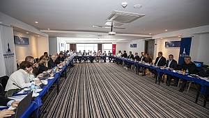 İzmir'in başkanları Menderes'te toplandı