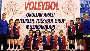 Urlalı voleybolcular yarı finalde