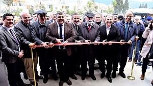Vekillerden İduğ’a övgü