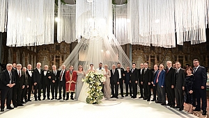 Alabay ailesinin mutlu günü