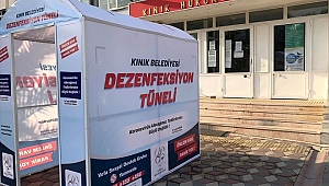 Kınık Belediyesi işçileri dezenfeksiyon tüneli yaptı