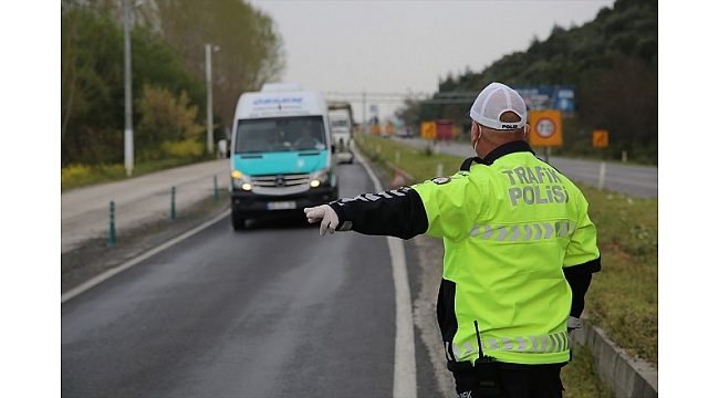 Manisa'da yolcu otobüslerine koronavirüs denetimi