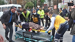 Ödemiş'te elektrikli bisikletin çarptığı yaşlı kadın yaralandı