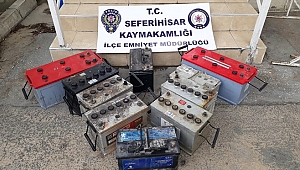 Seferihisar'da balıkçı teknelerinden akü çalan 3 kişi yakalandı