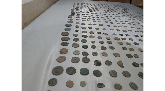 570 parça sikke ve madalyon ele geçirildi