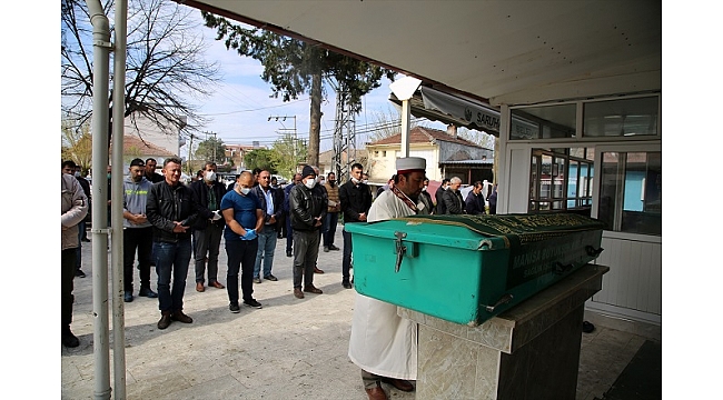 Annesi tarafından öldürülen minik Ali toprağa verildi