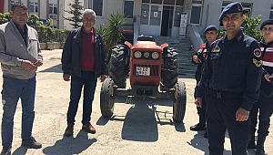 Çalınan traktör jandarma tarafından sahibine teslim edildi