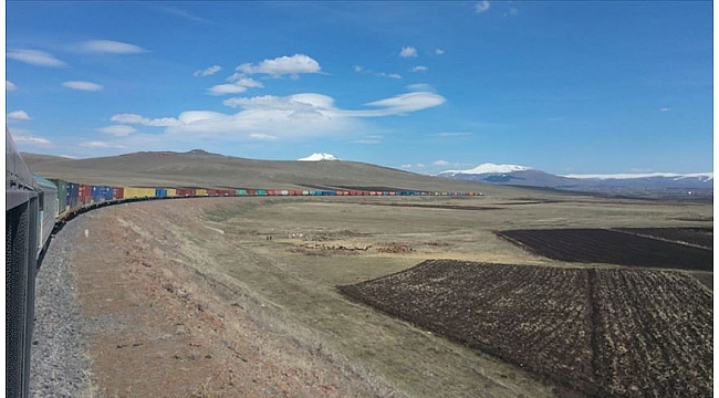 'Dev ihracat treni' Orta Asya’ya doğru yola çıktı