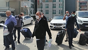 İzmir'de karantina süreleri dolan 75 kişi evlerine gönderildi