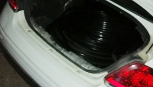 Kiraladığı otomobille kablo çalan şüpheli yakalandı