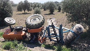 Manisa'da traktör devrildi: 1 ölü