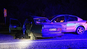 Muğla’da 2 otomobil ve traktör çarpıştı: 1 ölü, 4 yaralı