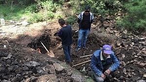 Salihli'de Kaçak Kazı Yapanlar Yakalandı