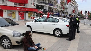 Sokağa çıkma kısıtlamasına uymayan otostopçuya para cezası