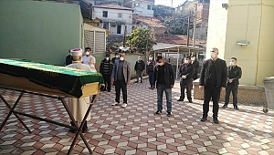 Üç madenciden biri toprağa verildi