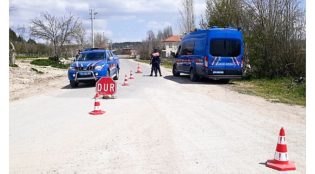 Uşak'ta bir köy karantinaya alındı