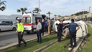 İzmir'de trafik kazası: 2 yaralı