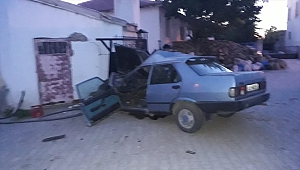 Kahvehanenin duvarına çarpan otomobilin sürücüsü öldü