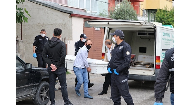 Komşu apartmanın bahçesinde ölü bulundu