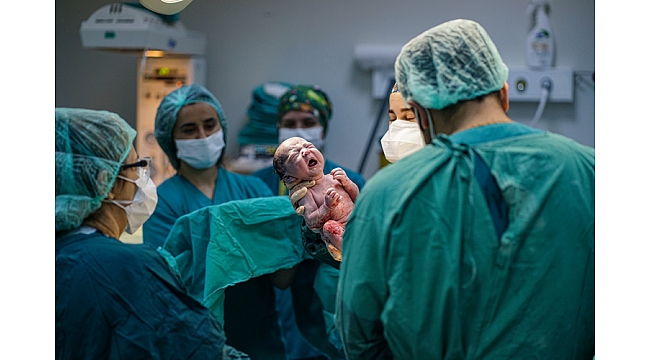 Koridorlar pandemiye inat bebek sesiyle yankılanıyor