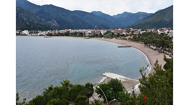 Marmaris'de sokağa çıkma kısıtlamasında 32 kişiye para cezası