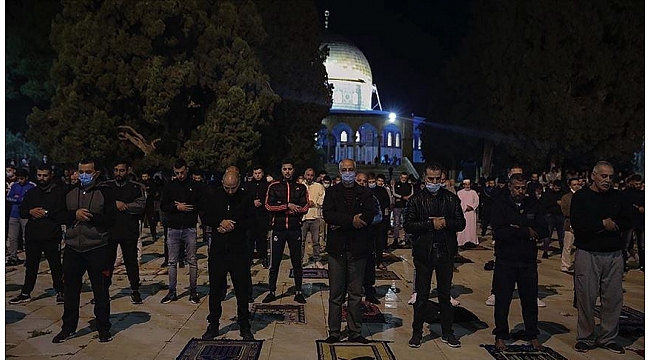 Mescidi Aksa yeniden ibadete açıldı