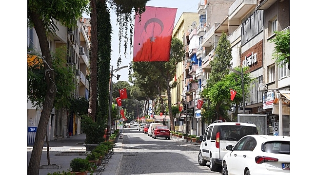 Salihli 19 Mayıs Bayramı İçin Bayraklarla Donatıldı
