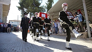 Şehitlerimizi uğurladık