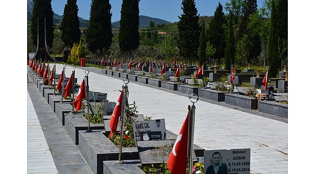 Soma Maden Şehitliği Anneler Günü'nde ilk kez boş kaldı