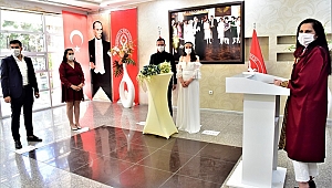 Sosyal mesafeli nikahlar