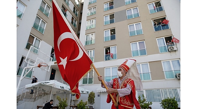 Yurtlarda karantina süresi dolan 459 vatandaş evlerine gönderildi