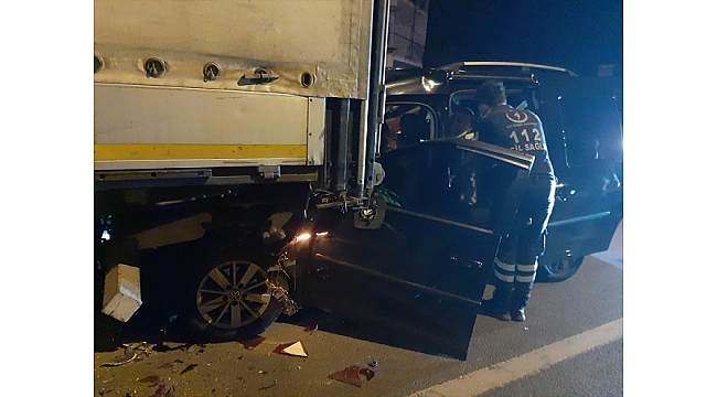 Banaz&#039;da trafik kazası : 5 yaralı
