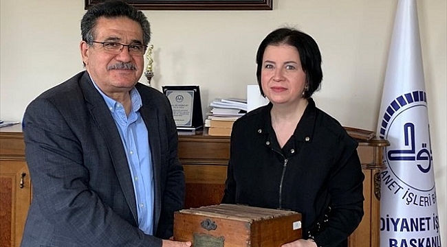 Bu Kur'an-ı Kerim İzmir'de tarihe ışık tutuyor