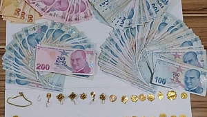 Dolandırılan yaşlı kadına altınları teslim edildi