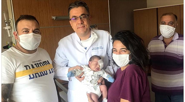 Hatay'da 12 günlük bebeğe katarakt ameliyatı yapıldı