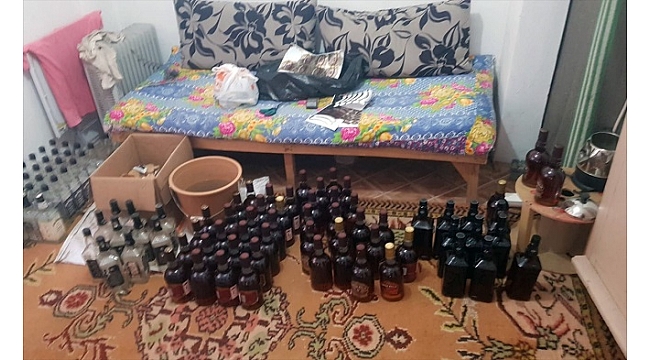 İzmir'de sahte içki operasyonu