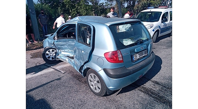 İzmir'de trafik kazası: 1 ölü, 1 yaralı
